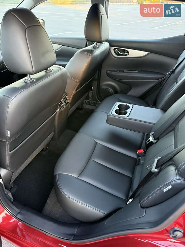 Внедорожник / Кроссовер Nissan Rogue Sport 2020 в Виннице