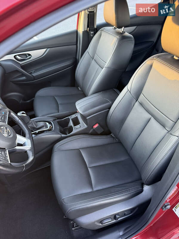 Внедорожник / Кроссовер Nissan Rogue Sport 2020 в Виннице