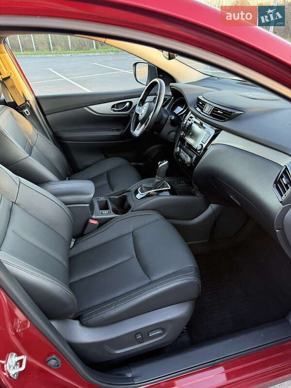 Внедорожник / Кроссовер Nissan Rogue Sport 2020 в Виннице