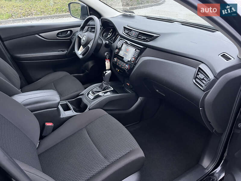 Позашляховик / Кросовер Nissan Rogue Sport 2020 в Вінниці