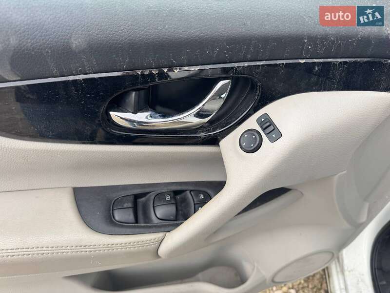 Позашляховик / Кросовер Nissan Rogue Sport 2017 в Львові фото 14 Позашляховик / Кросовер Nissan Rogue Sport 2017 в Львові