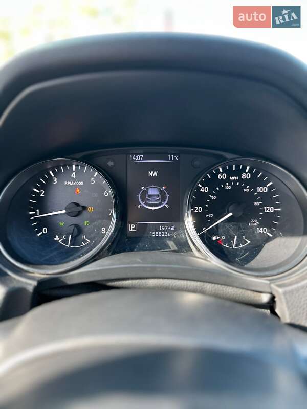 Позашляховик / Кросовер Nissan Rogue Sport 2017 в Білогородці