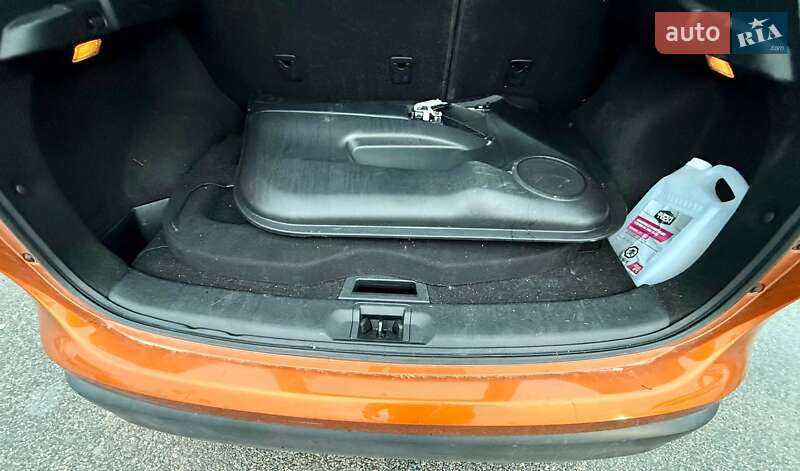 Внедорожник / Кроссовер Nissan Rogue Sport 2017 в Киеве фото 8 Внедорожник / Кроссовер Nissan Rogue Sport 2017 в Киеве