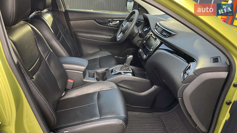 Внедорожник / Кроссовер Nissan Rogue Sport 2020 в Самборе