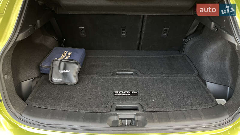 Внедорожник / Кроссовер Nissan Rogue Sport 2020 в Самборе