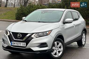 Внедорожник / Кроссовер Nissan Rogue Sport 2020 в Киеве