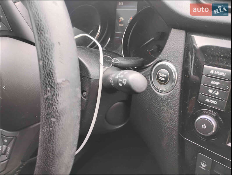 Внедорожник / Кроссовер Nissan Rogue Sport 2020 в Львове