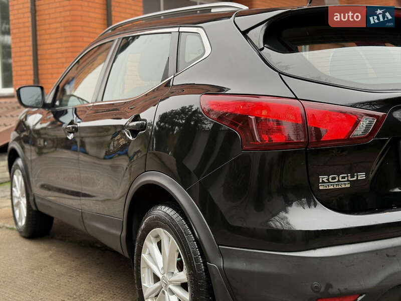 Внедорожник / Кроссовер Nissan Rogue Sport 2018 в Лубнах