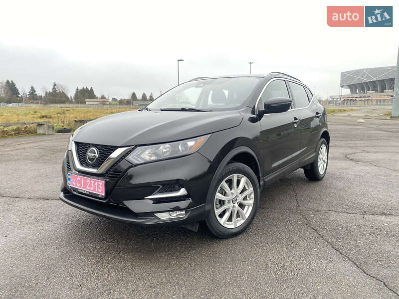 Внедорожник / Кроссовер Nissan Rogue Sport 2020 в Львове фото Внедорожник / Кроссовер Nissan Rogue Sport 2020 в Львове