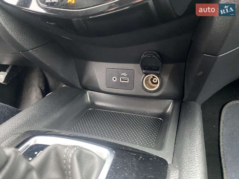 Внедорожник / Кроссовер Nissan Rogue Sport 2020 в Львове фото 37 Внедорожник / Кроссовер Nissan Rogue Sport 2020 в Львове