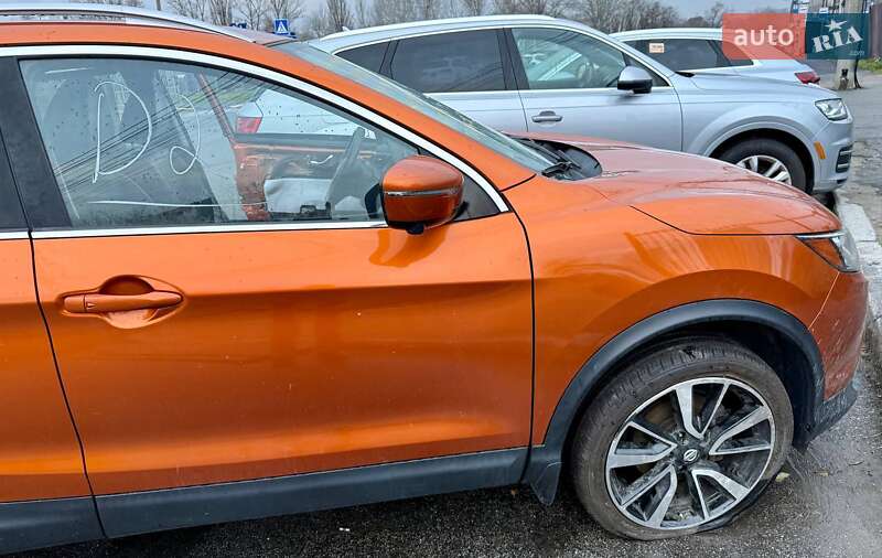 Внедорожник / Кроссовер Nissan Rogue Sport 2017 в Киеве