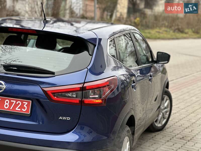 Внедорожник / Кроссовер Nissan Rogue Sport 2021 в Львове