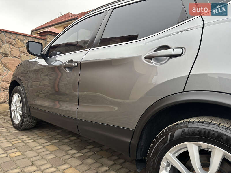 Внедорожник / Кроссовер Nissan Rogue Sport 2020 в Львове