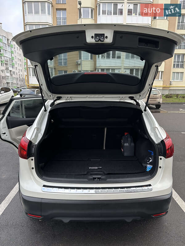 Внедорожник / Кроссовер Nissan Rogue Sport 2018 в Виннице