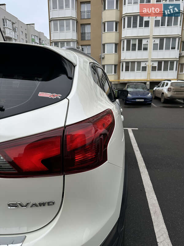 Внедорожник / Кроссовер Nissan Rogue Sport 2018 в Виннице