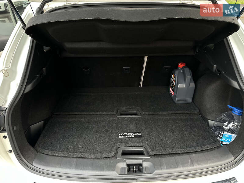 Внедорожник / Кроссовер Nissan Rogue Sport 2018 в Виннице