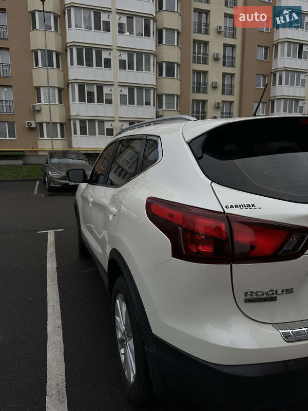 Внедорожник / Кроссовер Nissan Rogue Sport 2018 в Виннице