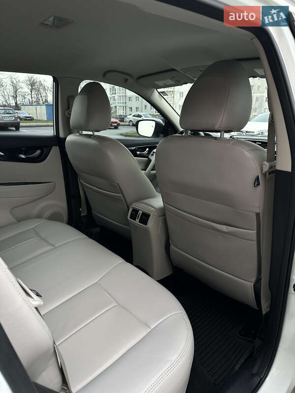 Внедорожник / Кроссовер Nissan Rogue Sport 2018 в Виннице