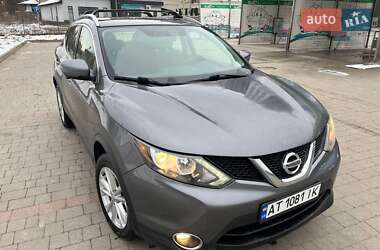Внедорожник / Кроссовер Nissan Rogue Sport 2017 в Ивано-Франковске