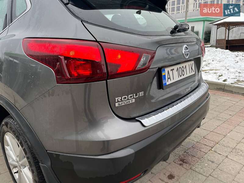 Позашляховик / Кросовер Nissan Rogue Sport 2017 в Івано-Франківську