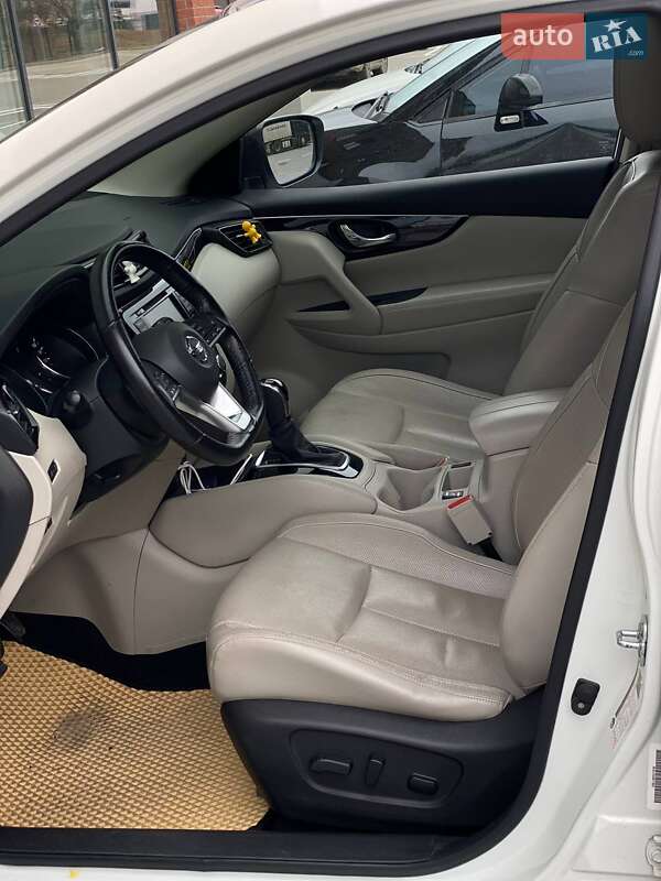 Внедорожник / Кроссовер Nissan Rogue Sport 2017 в Киеве фото 22 Внедорожник / Кроссовер Nissan Rogue Sport 2017 в Киеве