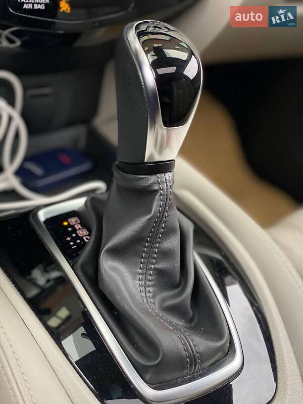 Внедорожник / Кроссовер Nissan Rogue Sport 2017 в Киеве фото 38 Внедорожник / Кроссовер Nissan Rogue Sport 2017 в Киеве