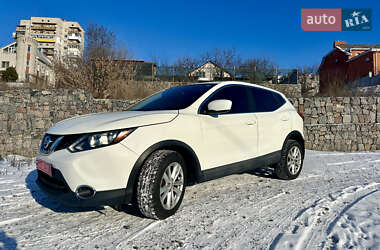 Позашляховик / Кросовер Nissan Rogue Sport 2017 в Кременчуці