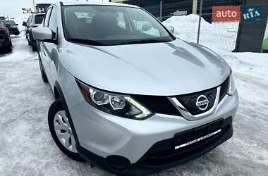 Позашляховик / Кросовер Nissan Rogue Sport 2018 в Львові