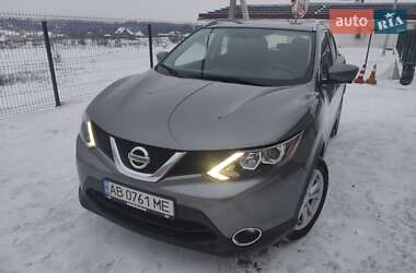 Внедорожник / Кроссовер Nissan Rogue Sport 2017 в Виннице