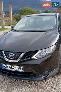 Внедорожник / Кроссовер Nissan Rogue Sport 2018 в Ужгороде