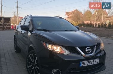 Позашляховик / Кросовер Nissan Rogue Sport 2017 в Львові