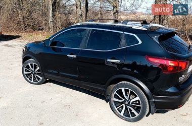 Внедорожник / Кроссовер Nissan Rogue Sport 2017 в Шепетовке