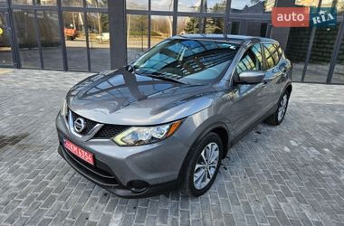 Внедорожник / Кроссовер Nissan Rogue Sport 2017 в Полтаве