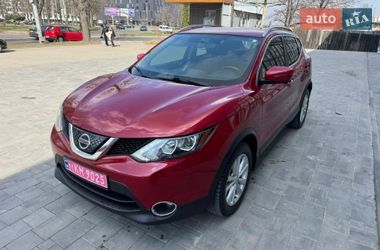 Внедорожник / Кроссовер Nissan Rogue Sport 2018 в Ровно