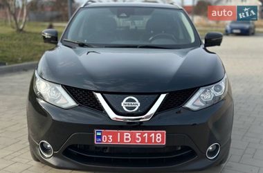 Внедорожник / Кроссовер Nissan Rogue Sport 2017 в Ровно