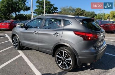 Внедорожник / Кроссовер Nissan Rogue Sport 2017 в Киеве
