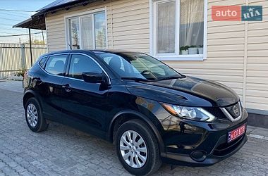 Внедорожник / Кроссовер Nissan Rogue Sport 2019 в Харькове