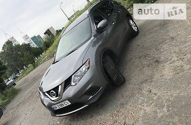 Позашляховик / Кросовер Nissan Rogue 2015 в 