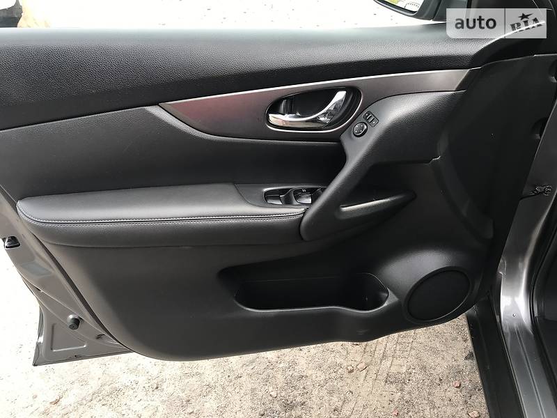 Позашляховик / Кросовер Nissan Rogue 2015 в Києві