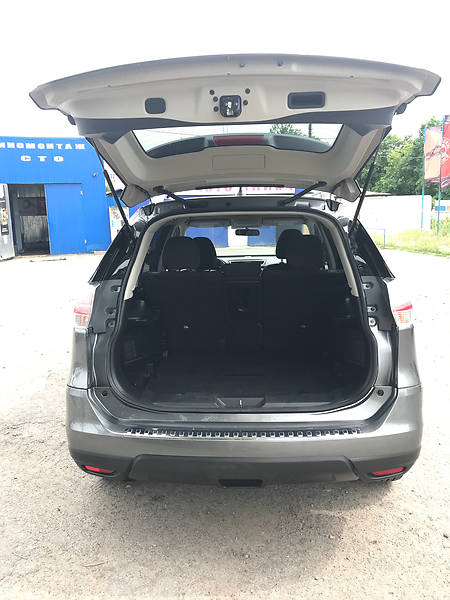 Позашляховик / Кросовер Nissan Rogue 2015 в Києві