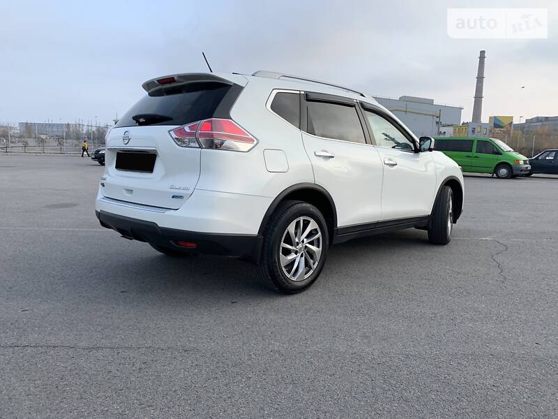 Позашляховик / Кросовер Nissan Rogue 2014 в Дніпрі