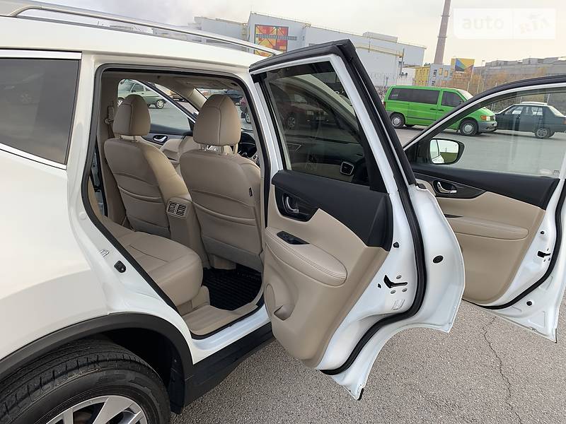 Позашляховик / Кросовер Nissan Rogue 2014 в Дніпрі