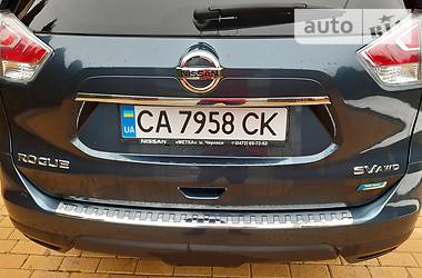 Позашляховик / Кросовер Nissan Rogue 2014 в 