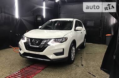 Внедорожник / Кроссовер Nissan Rogue 2017 в Бердянске