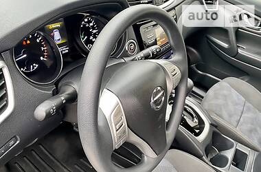 Позашляховик / Кросовер Nissan Rogue 2016 в 