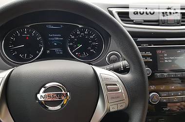 Позашляховик / Кросовер Nissan Rogue 2015 в 