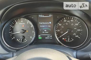 Позашляховик / Кросовер Nissan Rogue 2017 в 