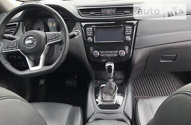 Позашляховик / Кросовер Nissan Rogue 2016 в 