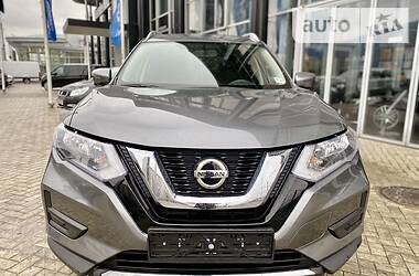 Позашляховик / Кросовер Nissan Rogue 2017 в 