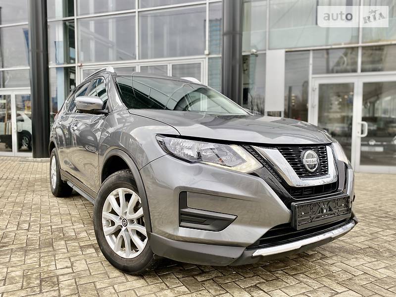 Позашляховик / Кросовер Nissan Rogue 2017 в 